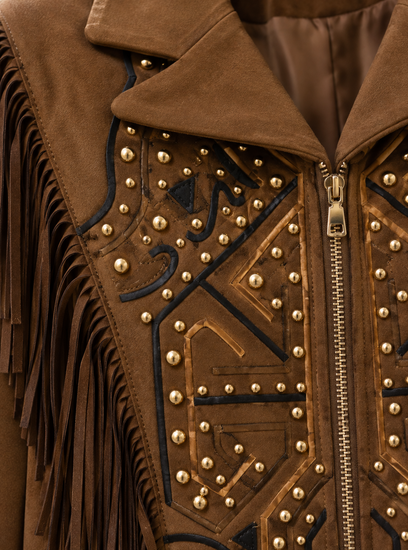 Luxe camel suède jas met franjes en studs