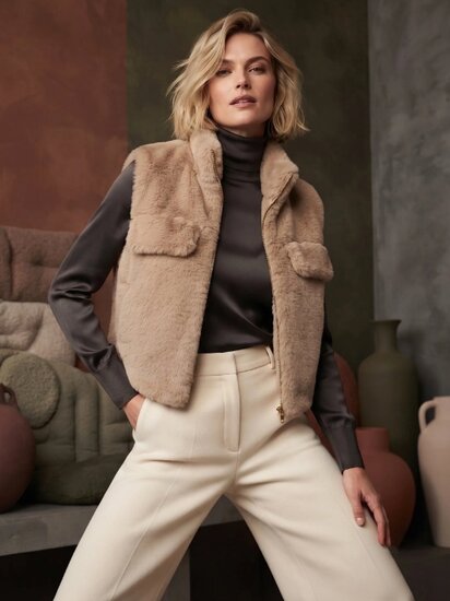 Taupe bodywarmer in teddy fleece