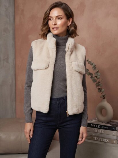 Beige bodywarmer in teddy fleece