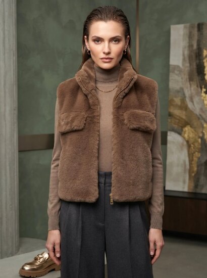 Bruine bodywarmer in teddy fleece 