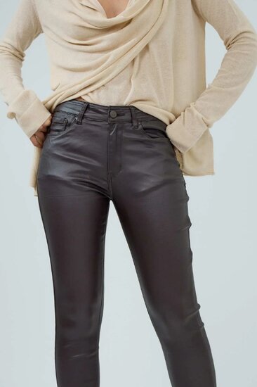 Maroon bruine slim fit leatherlook broek