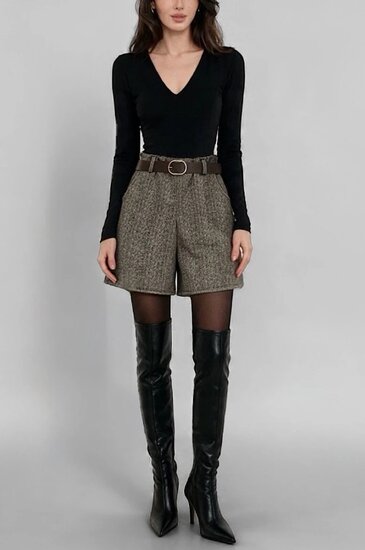 Taupe bermuda short met riem en zachte fleecevoering