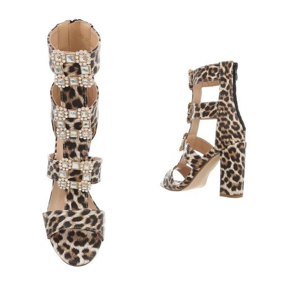 Cameo sandaal met slangenmotief en strass.