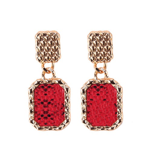 Oorbellen slangen design.