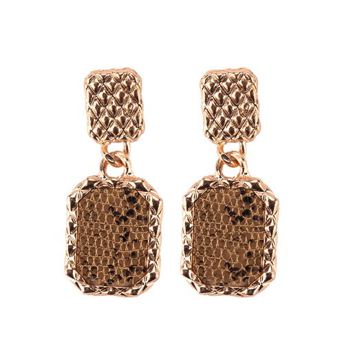 Oorbellen slangen design.