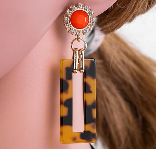 Lange orbellen met oblong design.