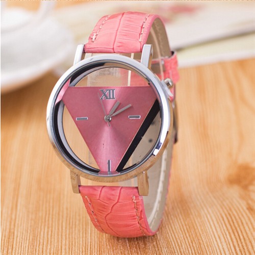 Fashion dames horloge met triangle design.