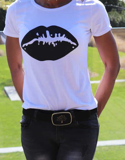 T-shirt black lips print