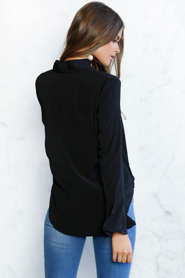 Trendy blouse in crêpe.