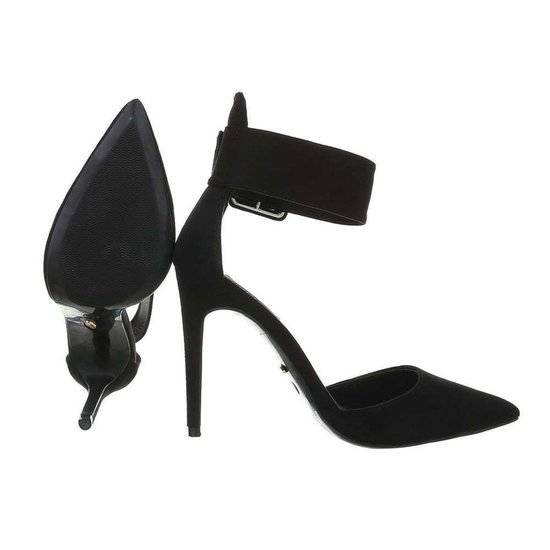 Ada trendy pump.