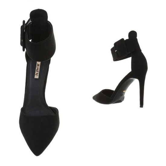 Ada trendy pump.