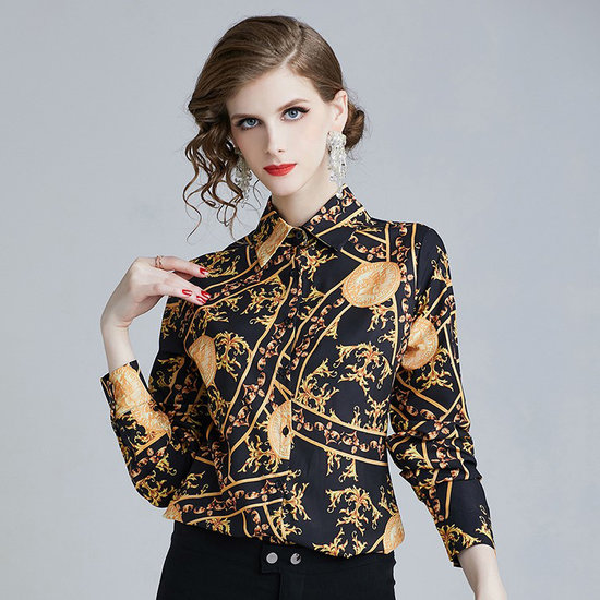 Blouse style vintage.