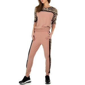 Hippe rose loungewear met print.