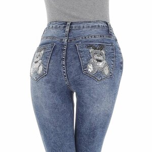 Skinny blue jeans broek met beer deco.