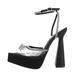 Fashion hoge zwarte pump Pandora.