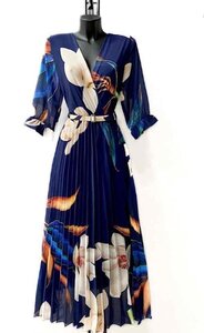 Sierlijke donker blauwe mix maxi plisse jurk.