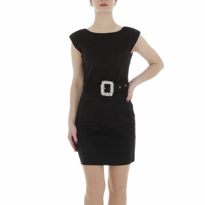 Trendy zwarte mouwloze bodycon jurk.