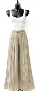 Trendy beige plisse broek