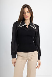 Chemise en popeline noire à col fantaisie avec strass et perles