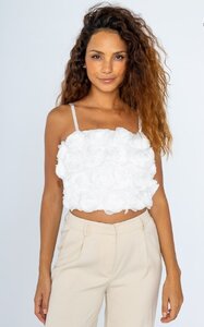 Trendy witte crop top met bloemen