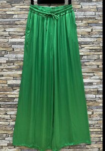 Groene broek in satin