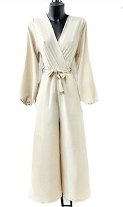 Modieuze beige jumpsuit met lange mouwen