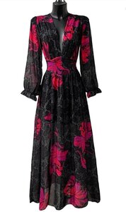 Maxi robe longue noir-rouge mix a motif fleurs