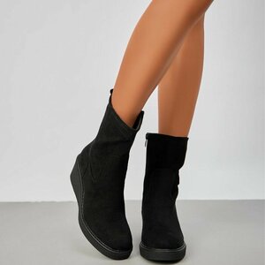 Zwart enkellaarsje Adelise