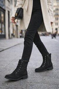 Zwart daimen enkellaarsje Dounia