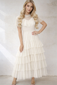 Sierlijke 7/8 cream kanten jurk.