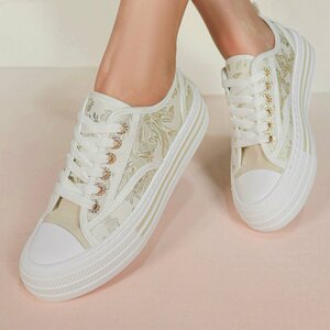 Beige lage sneaker Dorita