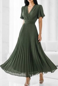 Stijlvolle kaki groene maxi plisse jurk 
