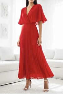 Elegante rode maxi plisse jurk 