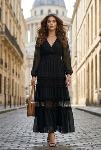 Elegante zwarte maxi jurk in romantische stijl – verfijnde luxe