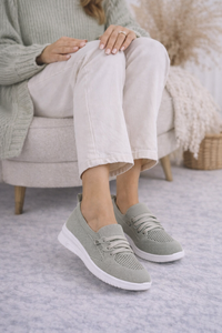 Groene instappers Chanika met sleehak – gebreide dames sneakers