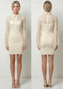Luxe kanten mini jurk in crème met transparante mouwen – elegante avondlook