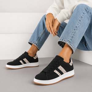 Zwarte lage sneaker Hesly met leopard strepen