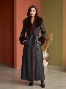 Mantel leatherlook met bruin bont