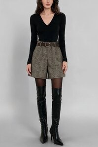 Bermuda taupe avec ceinture et doublure polaire douce