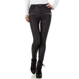 Stretch broek in leatherlook.